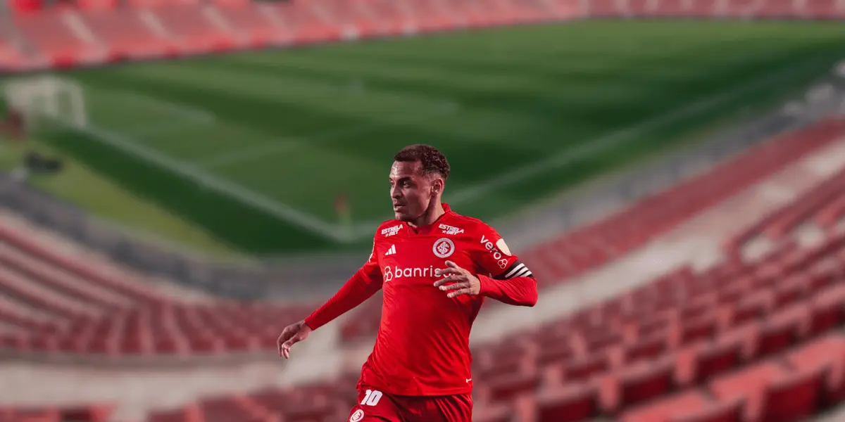 Alan Patrick atualmente brilha no Internacional, marcando história no Maracanã pela Libertadores