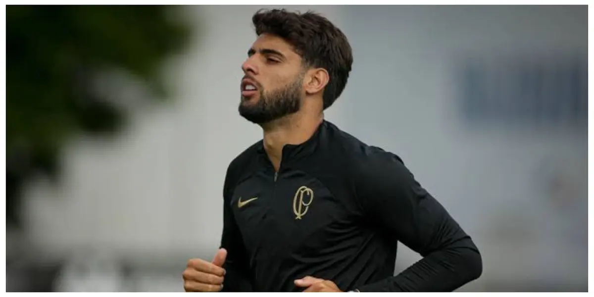 Atacante vem sendo criticado por parte da torcida do Corinthians. A namorada do atleta apagou suas redes sociais após o caso.