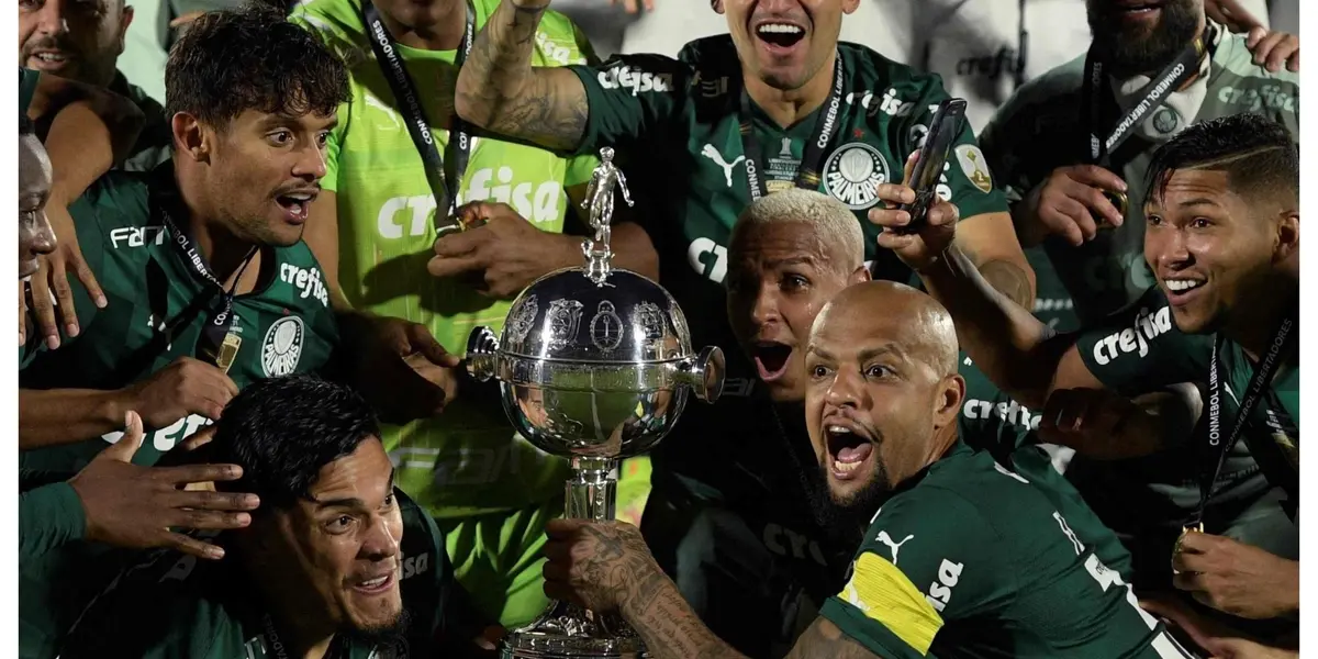Conquistou duas Copas Libertadores pelo Verdão, não conseguiu espaço na Europa e agora busca novo emprego para salvar a carreira