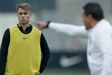 Durante a entrevista coletiva o técnico falou sobre a qualidade de Róger Guedes e onde ele deve atuar em campo