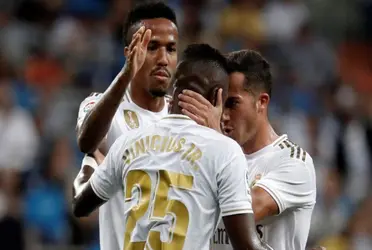 Éder Militão e Vinícius Júnior fazem jogo disputado em empate no Santiago Bernabéu