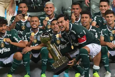 Em entrevista recente, o vencedor de 11 títulos pelo Manchester City revela desejo de conquistar troféus jogando no Palmeiras