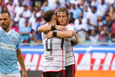 Em uma partida de muitos gols e expulsões, o Flamengo garante os três pontos sobre o Bahia