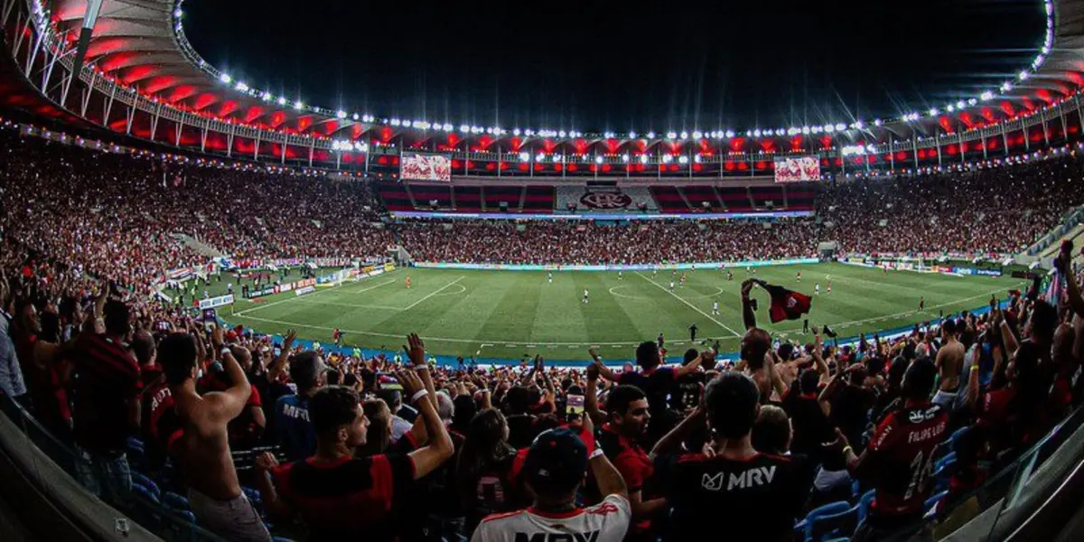 Enquanto o presidente Rodolfo Landim ainda mantém Vítor Pereira no cargo, os torcedores fazem protestos constantes em frente ao CT