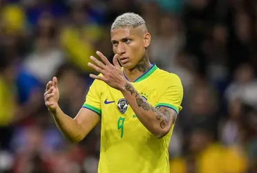 Jogador conseguiu marcar, porém, lance foi invalidado pelo VAR