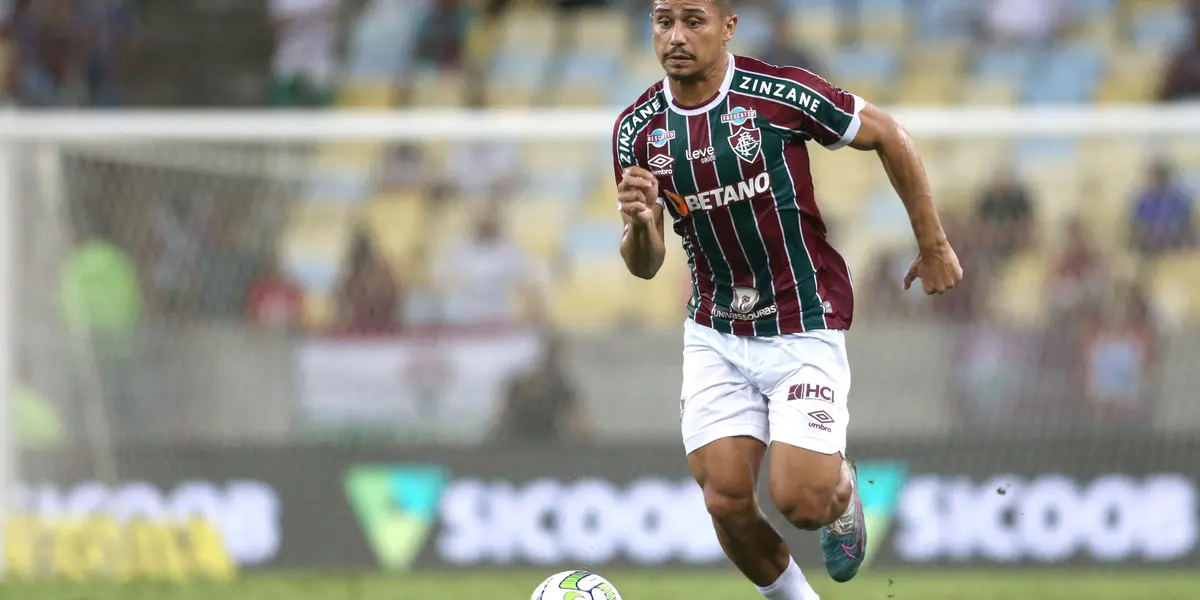 Jogador foi centro das atenções na partida