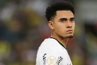 Laterais são poupados e volante joga improvisado contra o Santos