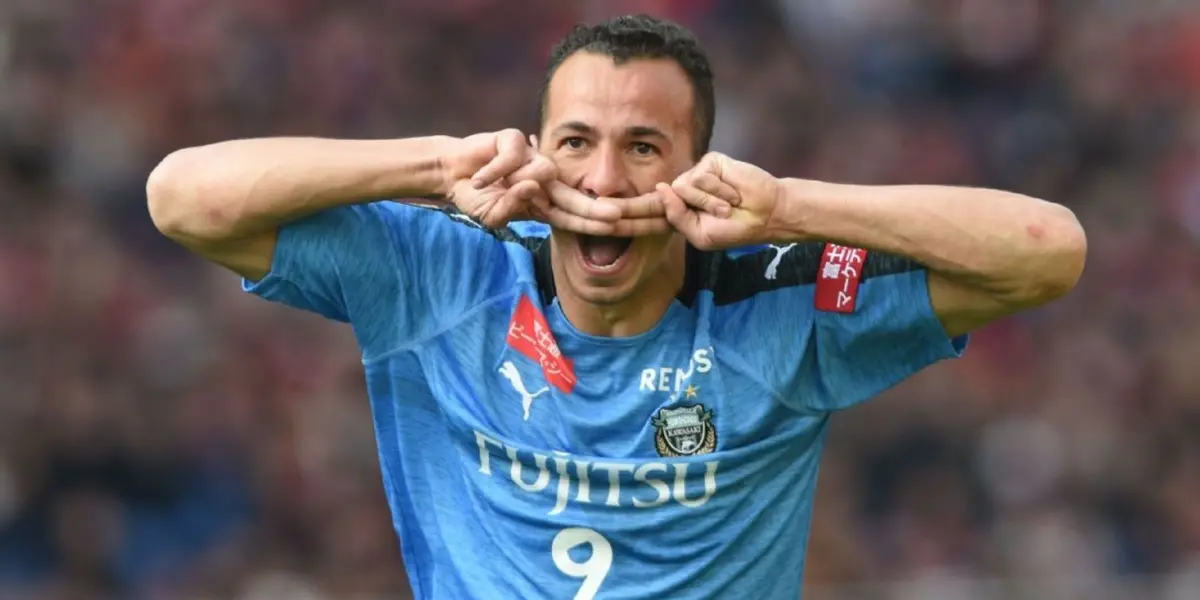 Leandro Damião está jogando no Japão e sinaliza um retorno ao Brasil