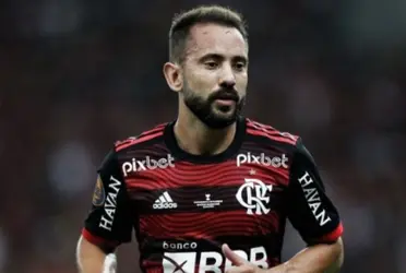 Meio-campista de 33 anos tem contrato com o Flamengo até o final de 2023