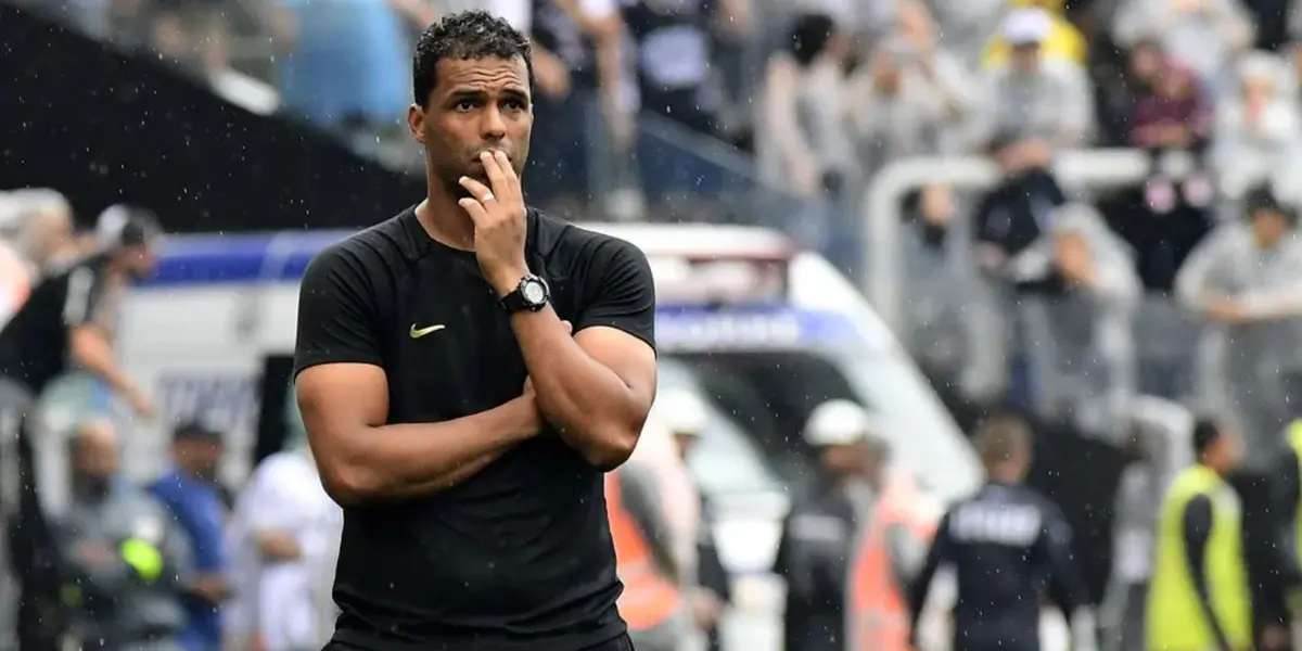 O alvinegro fez o pior jogo da temporada e se complicou para a sequência da Copa do Brasil