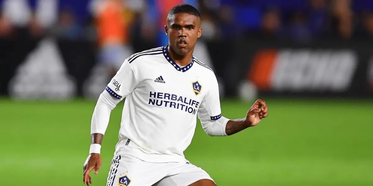 O atacante Douglas Costa atualmente está jogando na MLS