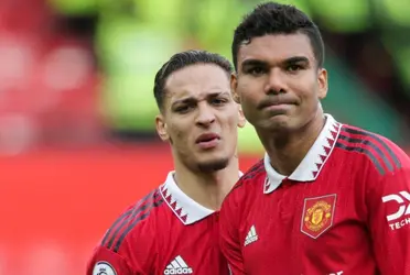 O brasileiro ainda cumpre o gancho de quatro jogos de suspensão na Premier League