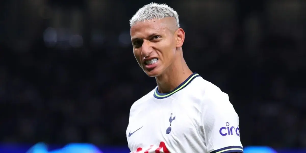 O brasileiro vem tendo dificuldades para estufar as redes jogando na Premier League