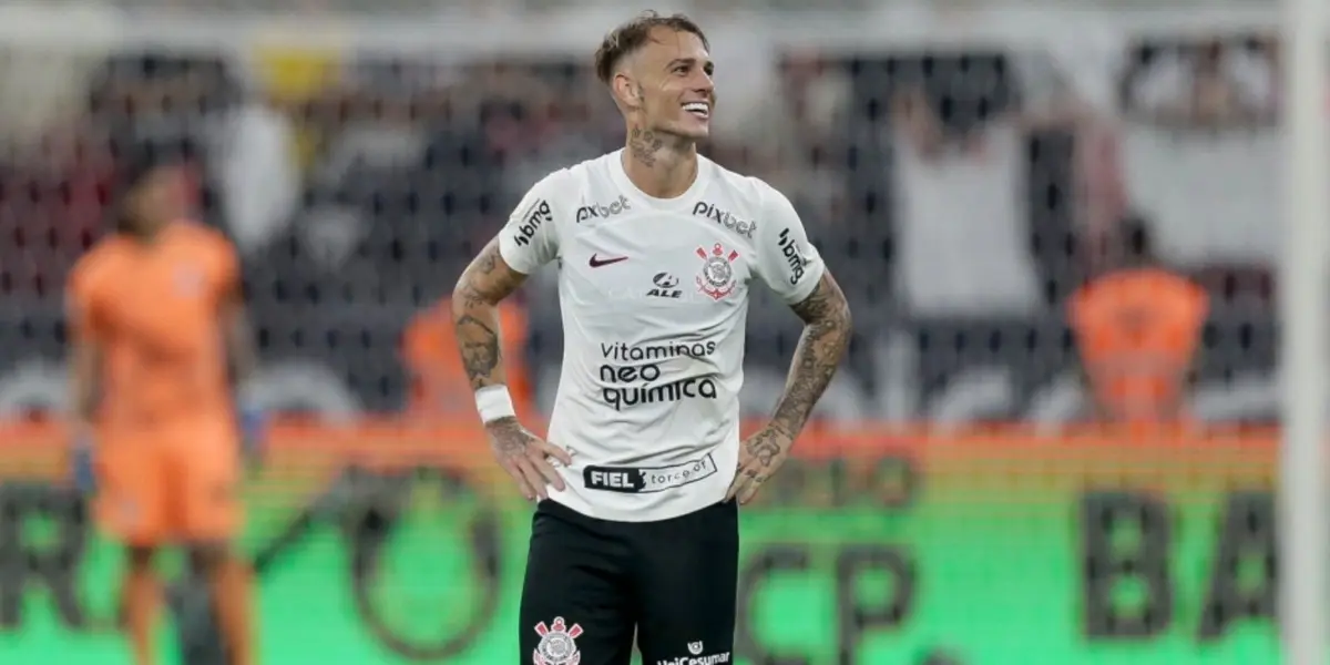 O camisa 10, Róger Guedes supôs uma possível soberba do treinador argentino na decisão