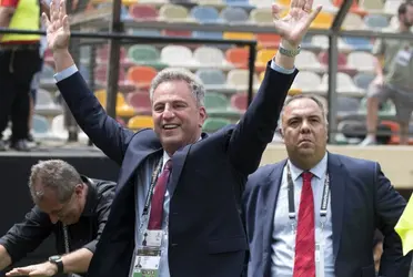 O clube mais uma vez aposta em um treinador caro e se frustra com os resultados