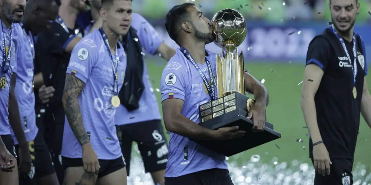 O clube que vinha para um início de temporada promissor, agora precisa lidar com a pressão de três derrotas contundentes