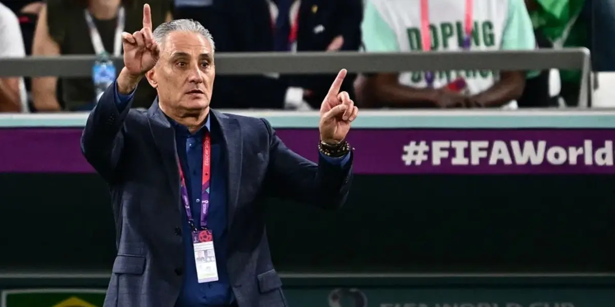 O Corinthians define nesta quarta-feira o futuro de Fernando Lázaro na equipe