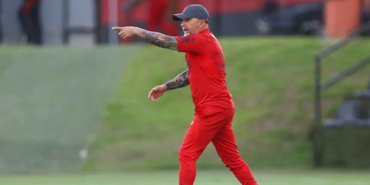 O Flamengo anunciou o corte de Marinho na equipe e mais baixas devem aparecer