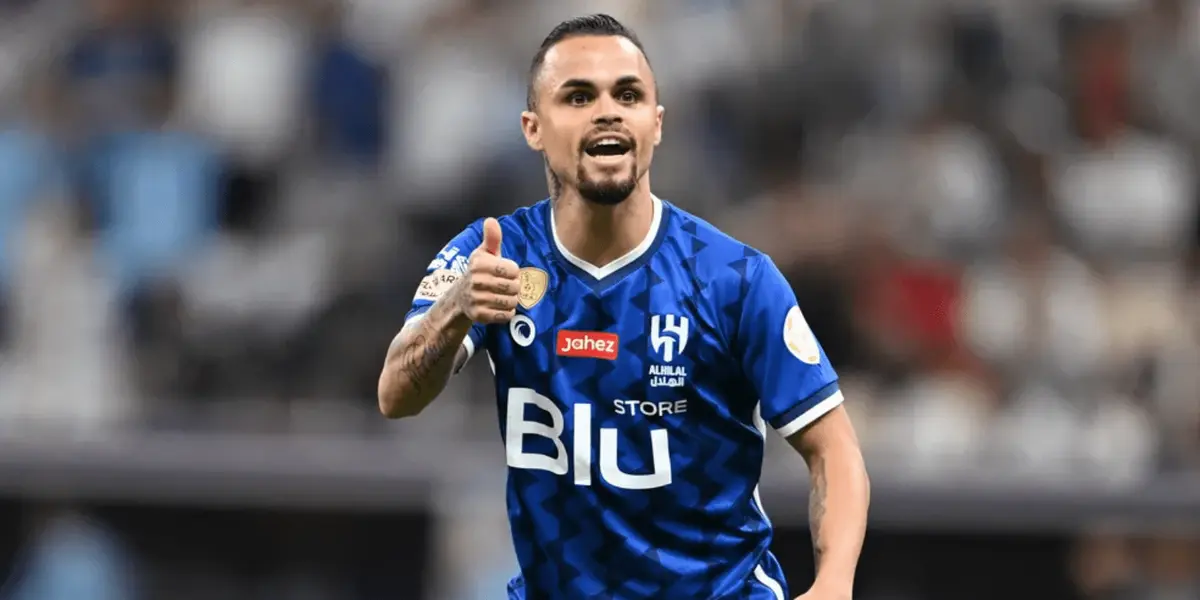 O jogador Michael deixou a Arábia Saudita e já está no Brasil