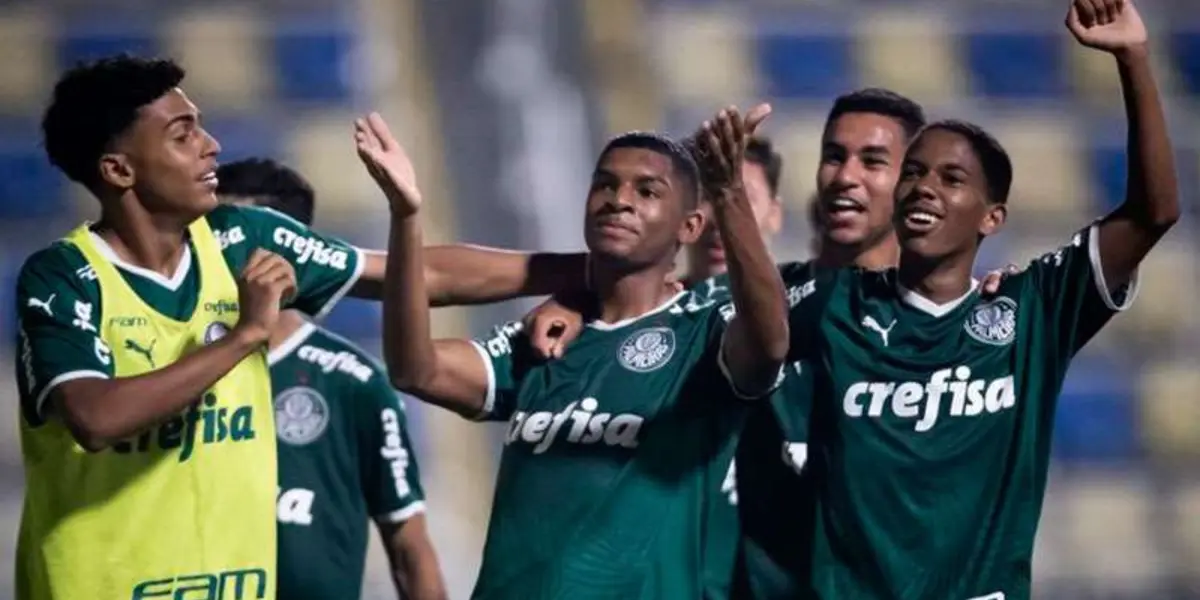 O jogador não teve oportunidade para render no profissionaal