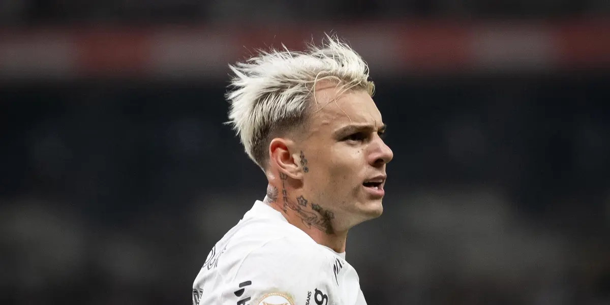 O jogador se despediu e deixou uma fala interna sobre o futuro fora do Corinthians