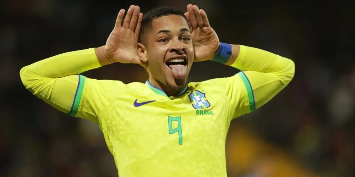 O jovem centroavante Vitor Roque tem interesse de gigantes da Europa