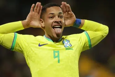 O jovem centroavante Vitor Roque tem interesse de gigantes da Europa