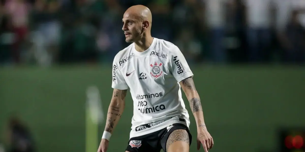 O lateral Fábio Santos deve jogar em uma função improvisada pelo Corinthians