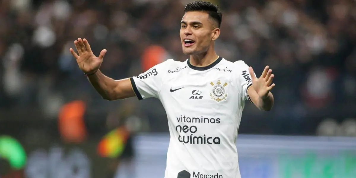 O meia é cria da base do Argentino Juniors e estava na equipe até ano passado