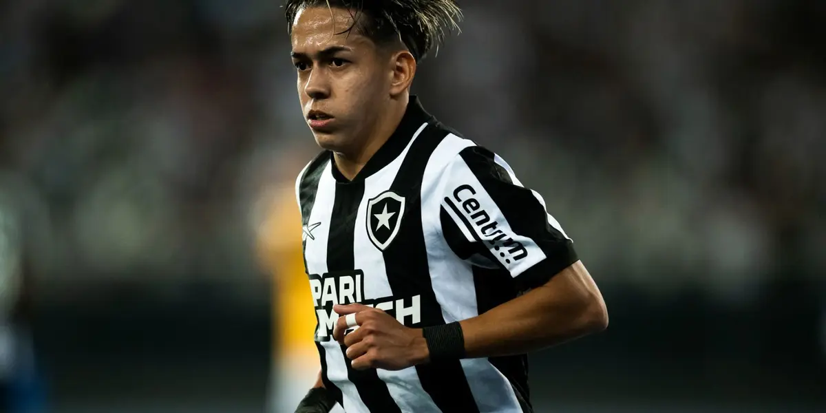 O meia paraguaio Segovia é um dos grandes destaques do Botafogo