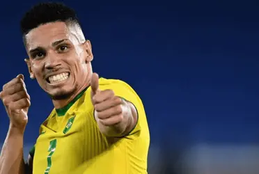 O meia Paulinho e outros jogares contaram os detalhes