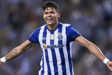 O Milan tenta convencer o clube português a reduzir a pedida pelo jogador