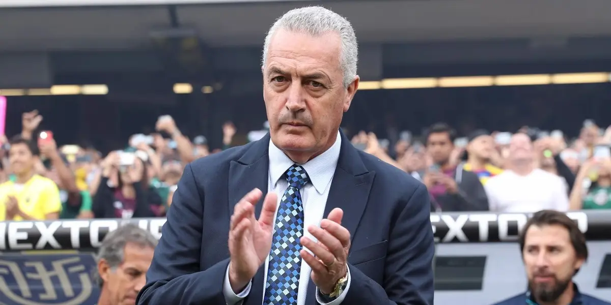 O treinador agrada à diretoria, que ainda estuda os possíveis nomes para assumir o time na saída de Vítor Pereire