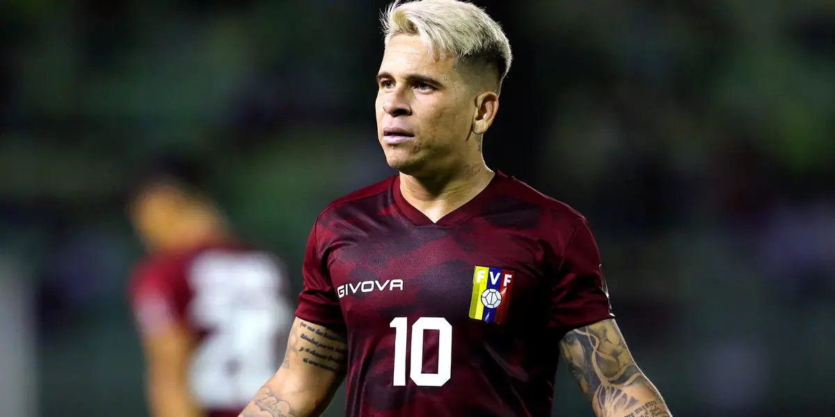 Soteldo atuando pela Seleção Venezuelana