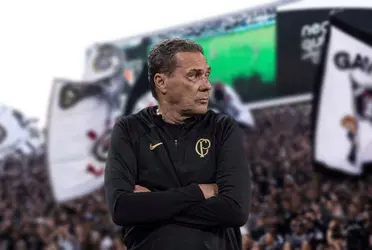 Torcida não gostou de mais um jogo abaixo do time e reagiu dessa maneira